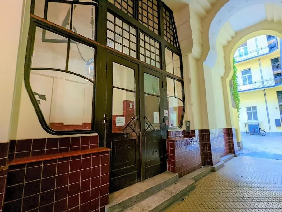 Apartment Cute 1Br Apt In Central Budapest - Purple House