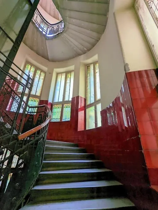 Cute 1Br Apt In Central Budapest - Purple House Apartment